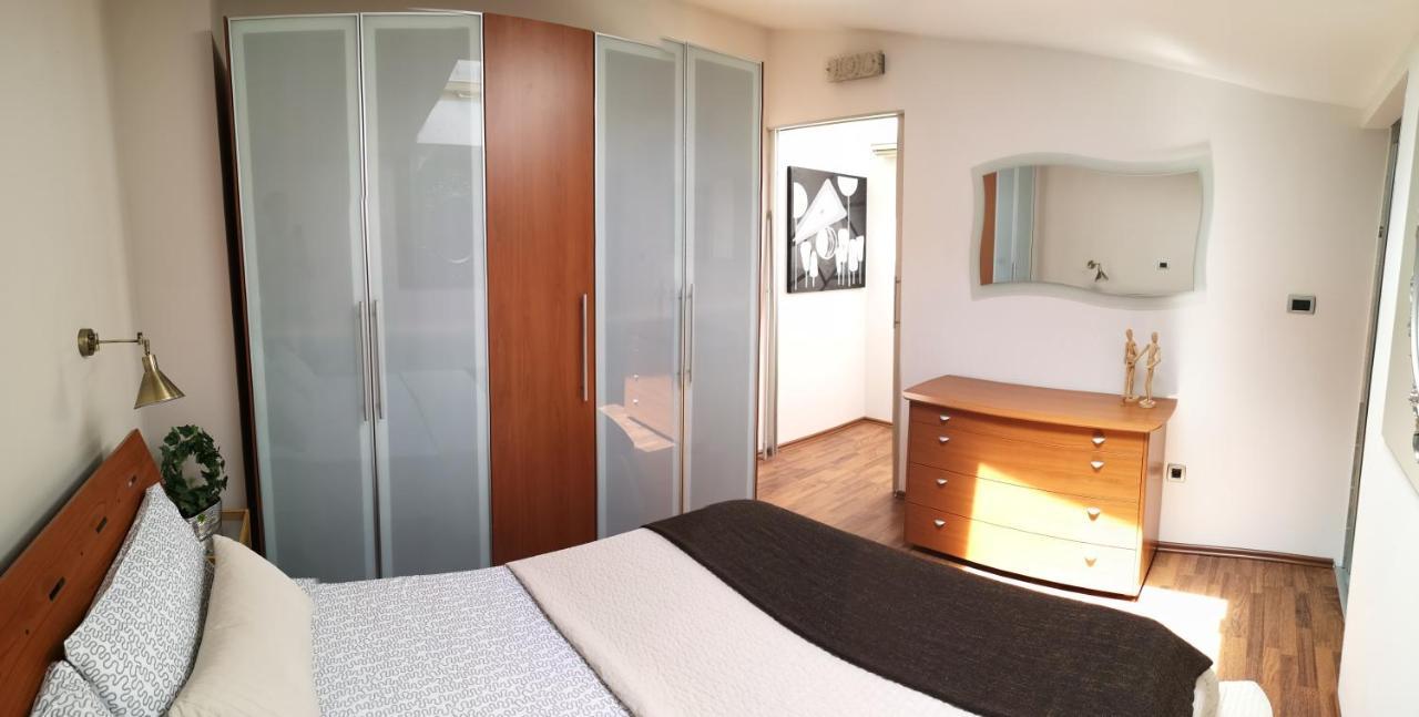 Arena Design Apartments With Free Private Parking And With A Terrace Pula Eksteriør billede