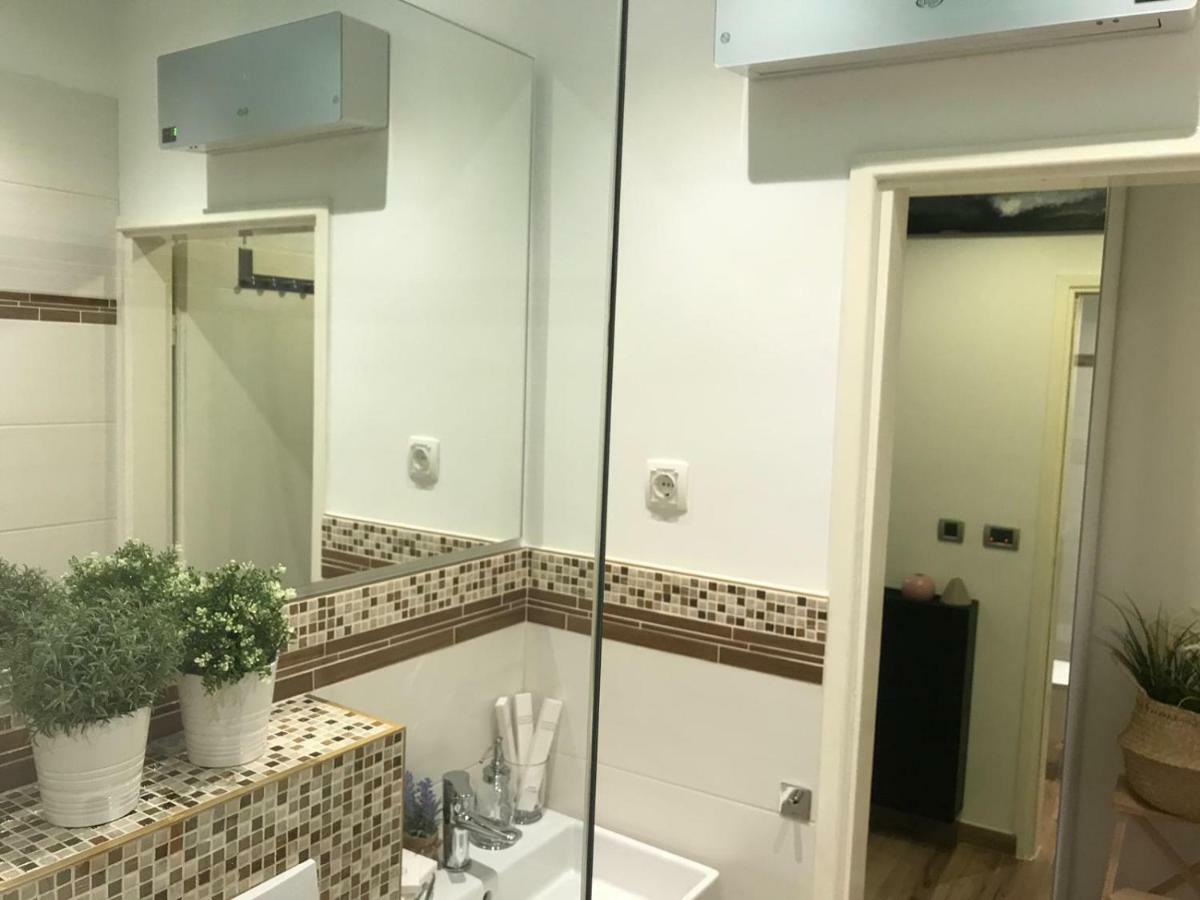 Arena Design Apartments With Free Private Parking And With A Terrace Pula Eksteriør billede