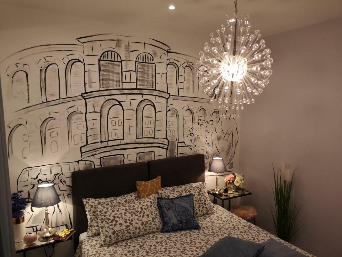 Arena Design Apartments With Free Private Parking And With A Terrace Pula Eksteriør billede